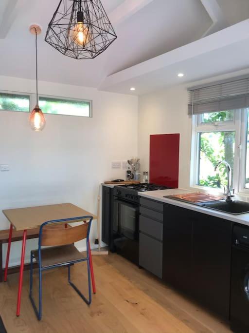 The Bay Cabin, Secluded Retreat Freshwater Bay 外观 照片